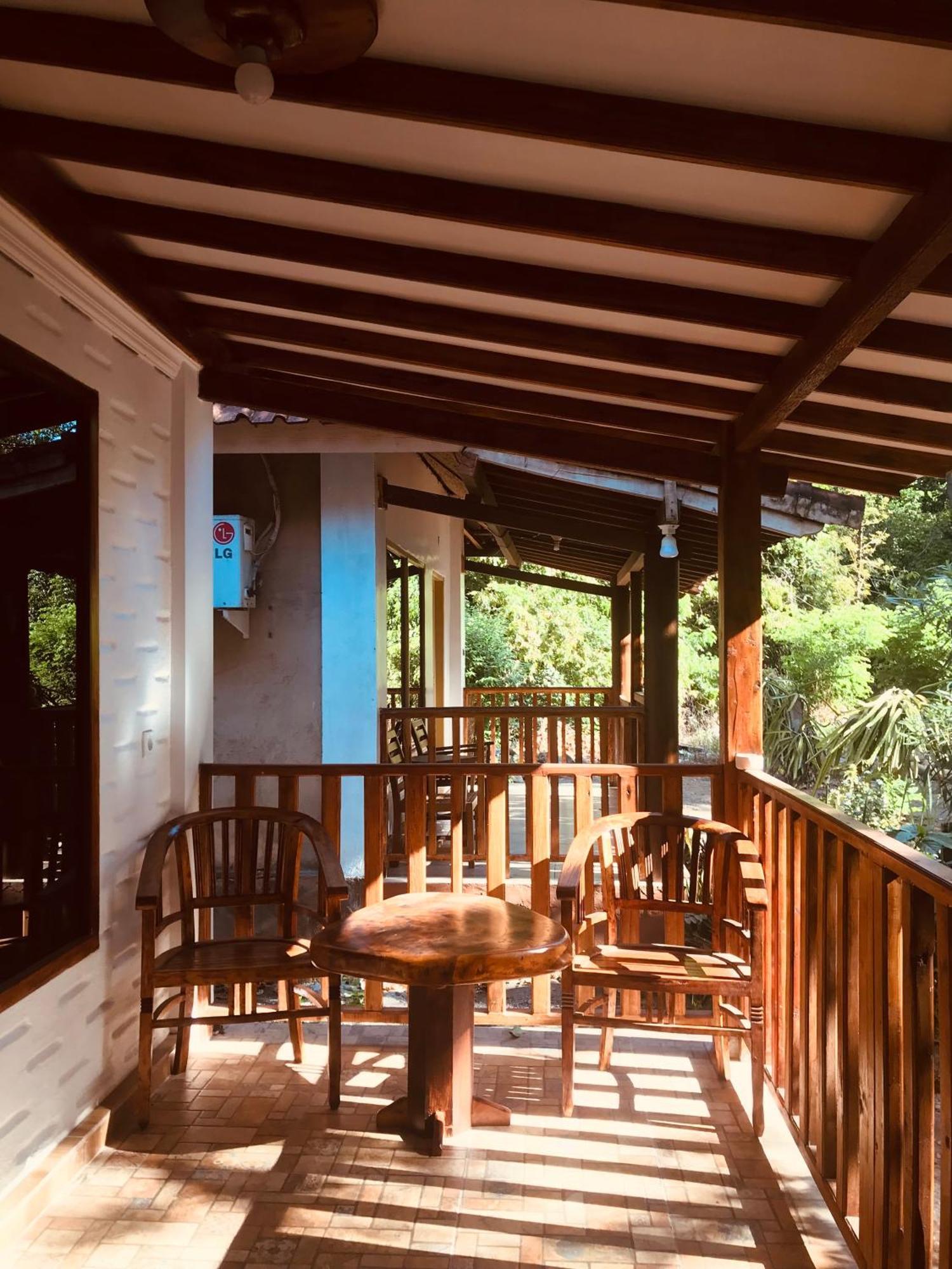 Pondok Wisata Gili Lampu Labuhan Pandan Exterior photo